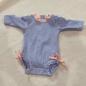 Ruffle Butts NWT 0-3 months seersucker rash guard